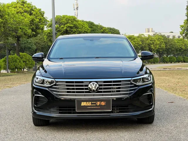 Volkswagen Lavida — Фото автомобиля 2