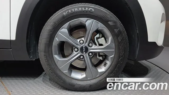 Kia Seltos — Фото автомобиля 5