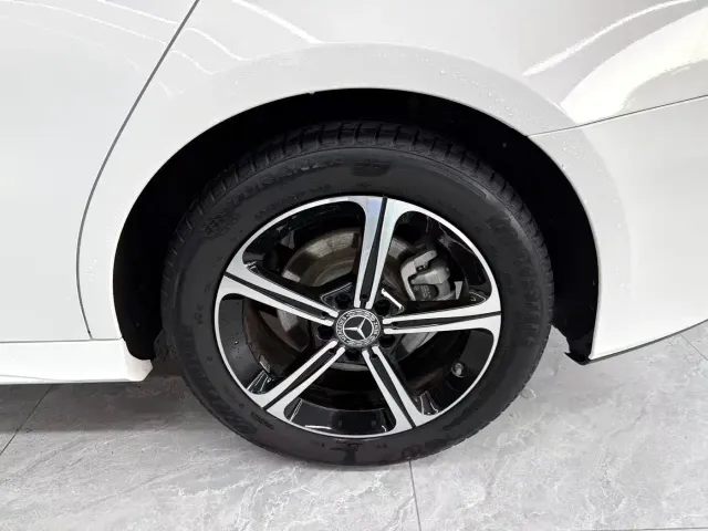 Mercedes-Benz A-Class — Фото автомобиля 22