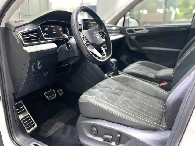 Volkswagen Tiguan L — Фото автомобиля 5