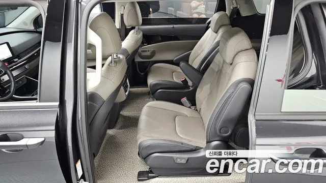 Kia Carnival Generation 4 — Фото автомобиля 19