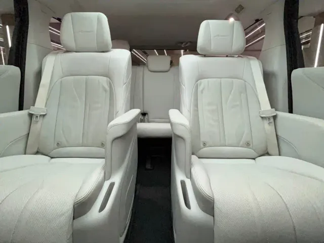 Buick Buick GL8 New Energy 2024 Landglory Premium Edition 7-Seater — Фото автомобиля 26