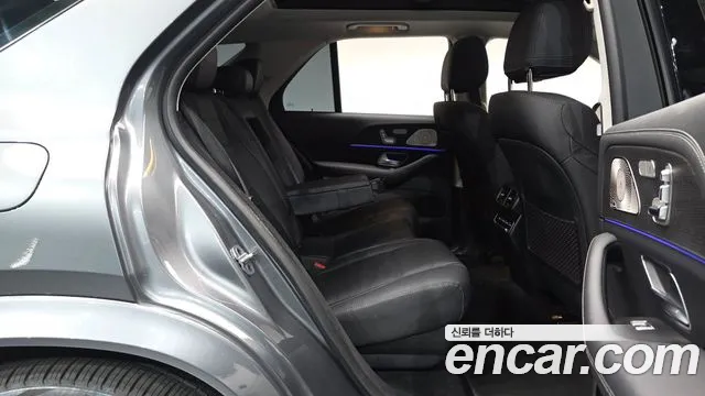 Mercedes-Benz GLE-Class — Фото автомобиля 9