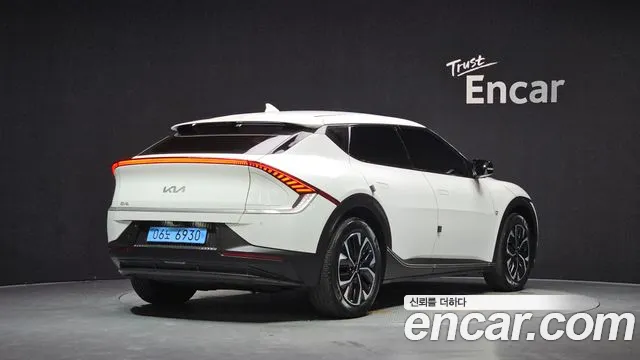 Kia EV6 — Фото автомобиля 2