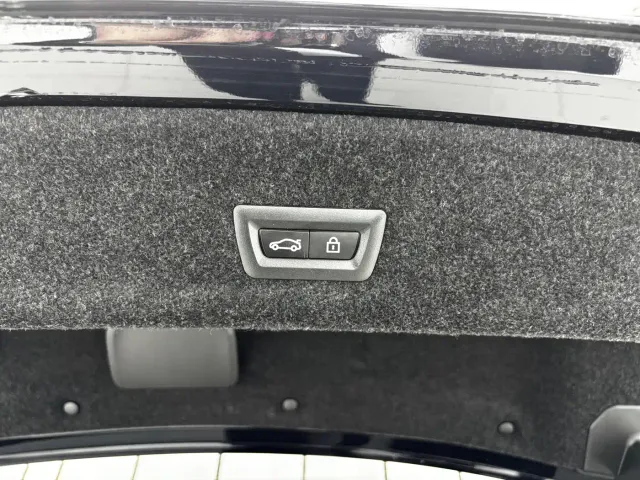 BMW 3 Series — Фото автомобиля 15