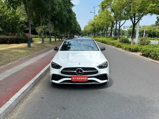 Mercedes-Benz C-Class — Фото автомобиля 2