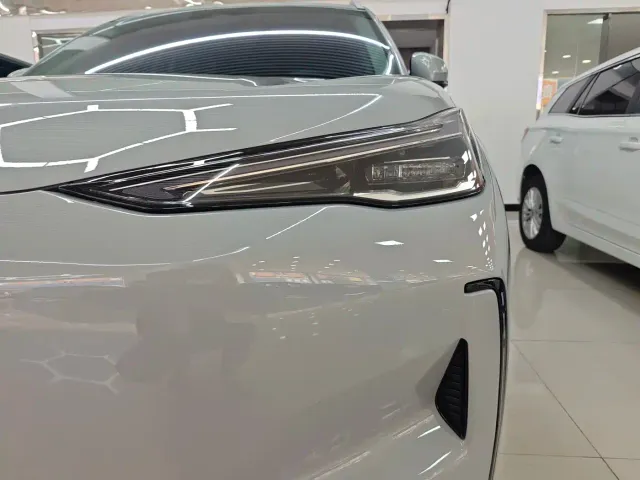 Geely Galaxy E5 — Фото автомобиля 20