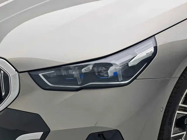 BMW 5 Series — Фото автомобиля 19