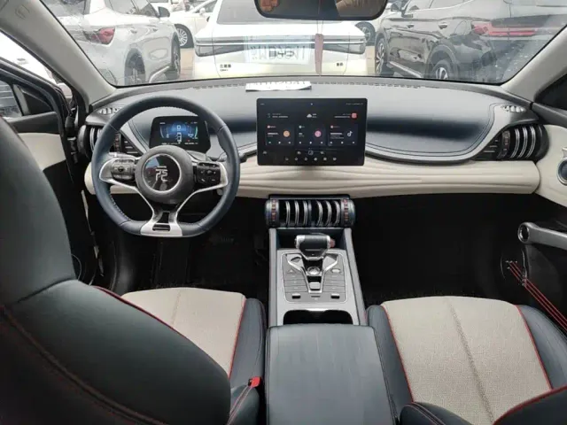 BYD Yuan PLUS — Фото автомобиля 9