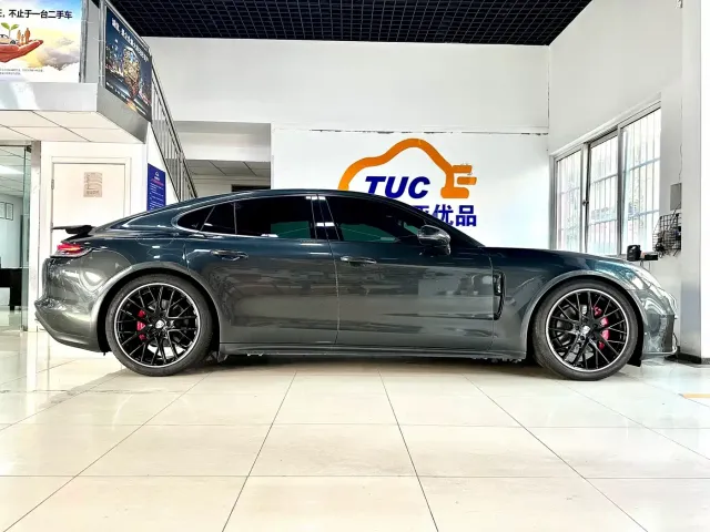 Porsche Panamera — Фото автомобиля 7