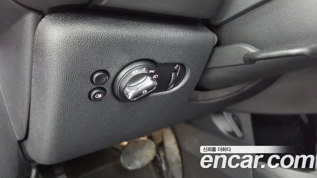 Mini Cooper Cooper 5 дверей Classic — Фото автомобиля 29