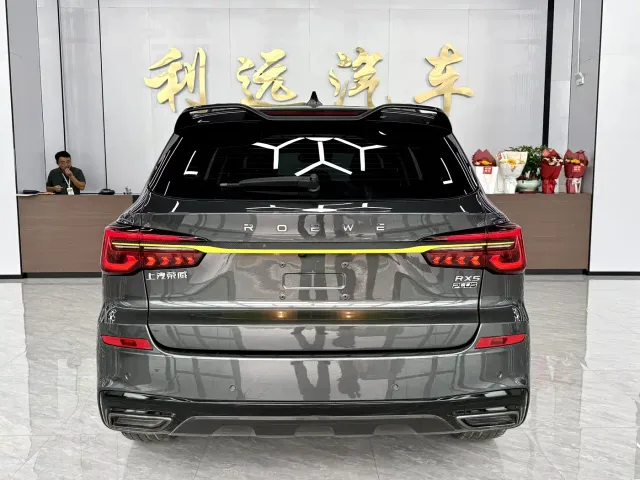 Roewe RX5 — Фото автомобиля 16