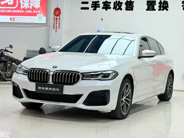 Фотография автомобиля — BMW 5 Series