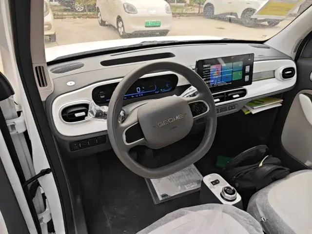 Geely Panda — Фото автомобиля 10