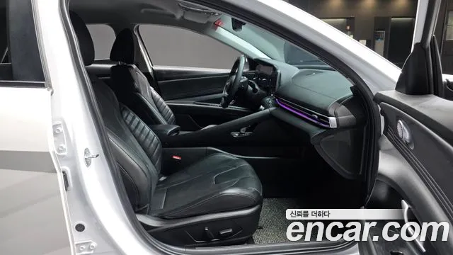 Hyundai AVANTE Новый Avante (CN7) — Фото автомобиля 24