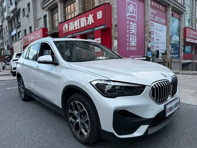 BMW X1 — Фото автомобиля 3