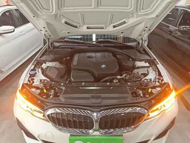 BMW 3 Series — Фото автомобиля 18