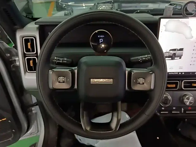 iCAR V23 — Фото автомобиля 10