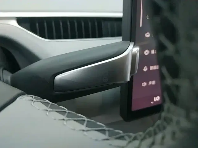 Xpeng MONA M03 — Фото автомобиля 13
