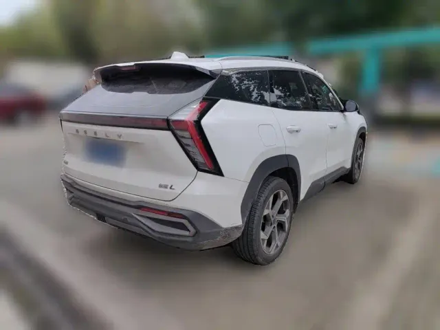 Geely Boyue L — Фото автомобиля 4