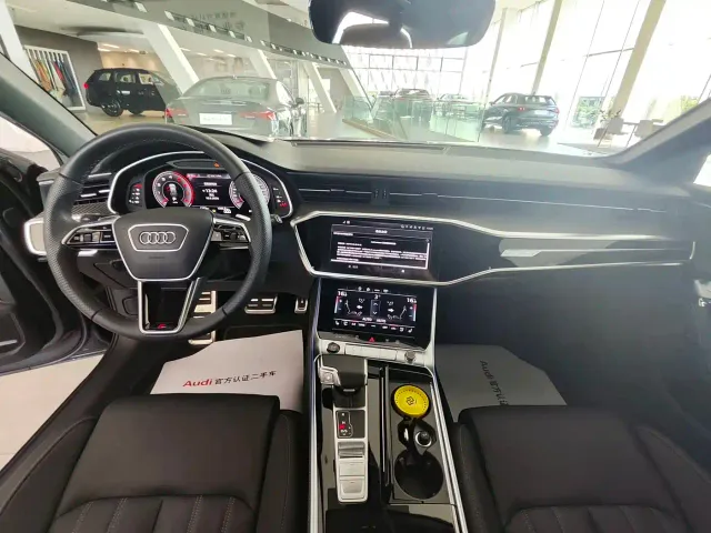 Audi A6 — Фото автомобиля 12