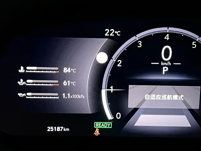 Lexus LM — Фото автомобиля 13