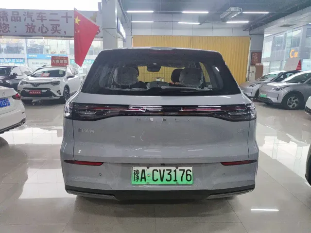 Geely Galaxy E5 — Фото автомобиля 13