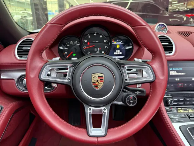 Porsche 718 — Фото автомобиля 14
