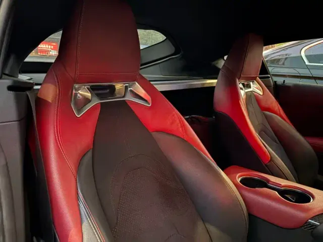 Toyota Supra — Фото автомобиля 6