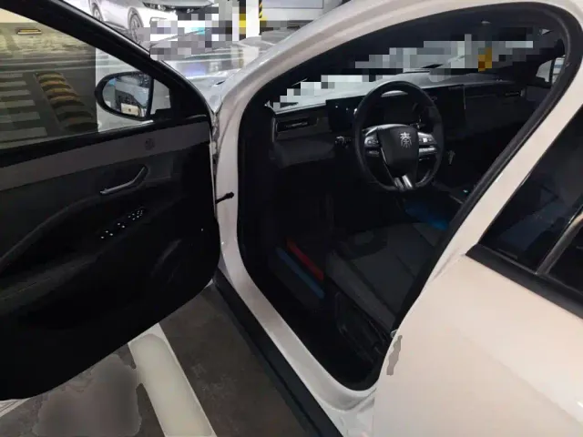 BYD Qin PLUS — Фото автомобиля 17