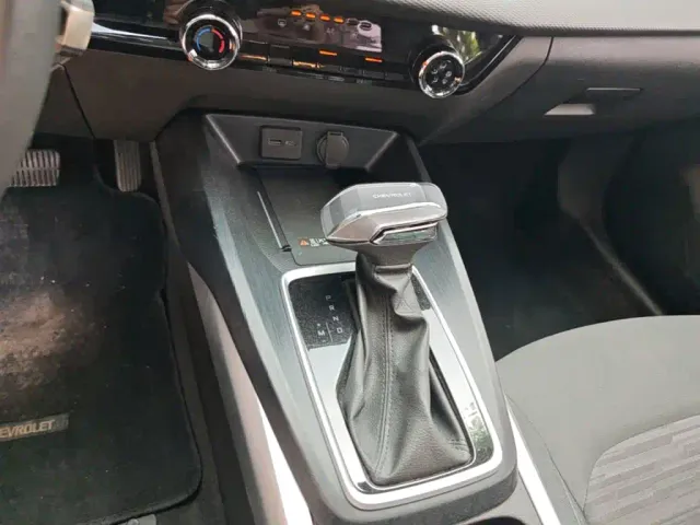 Chevrolet Monza — Фото автомобиля 13