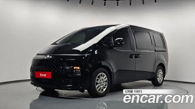 Фотография автомобиля — Hyundai Staria