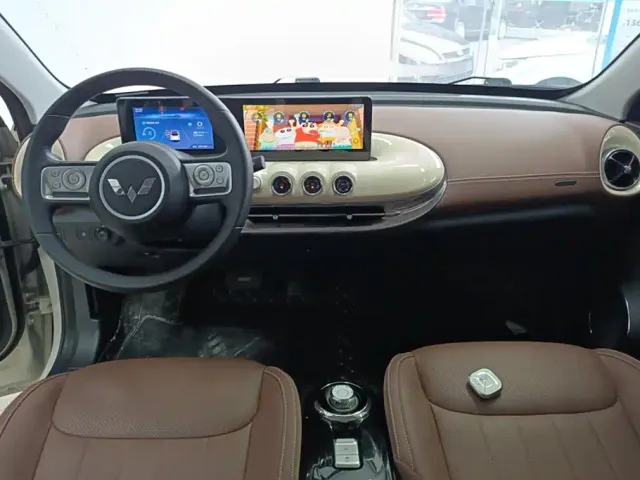 Wuling Bingo — Фото автомобиля 12
