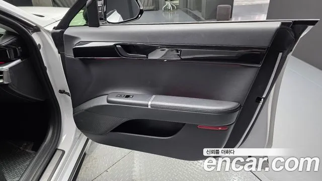 Hyundai Grandeur GN7 — Фото автомобиля 13