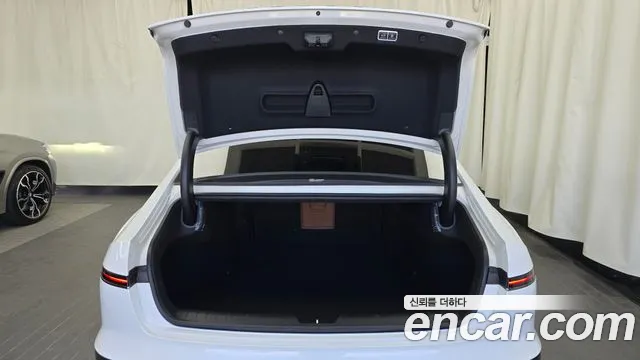Hyundai Grandeur GN7 — Фото автомобиля 26