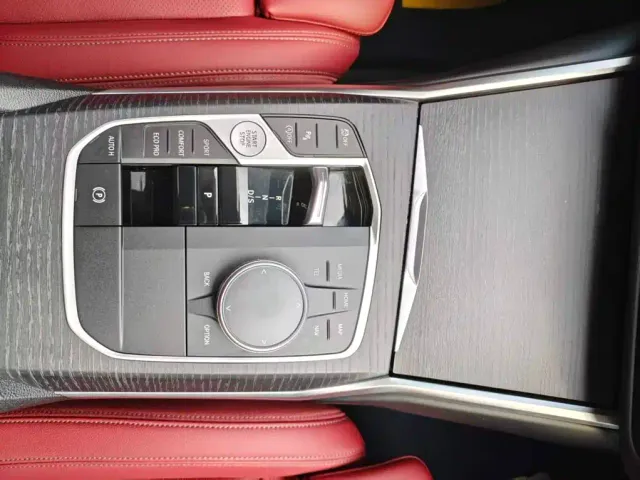 BMW 3 Series — Фото автомобиля 12
