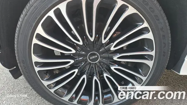 Lincoln Aviator 2nd Gen — Фото автомобиля 18