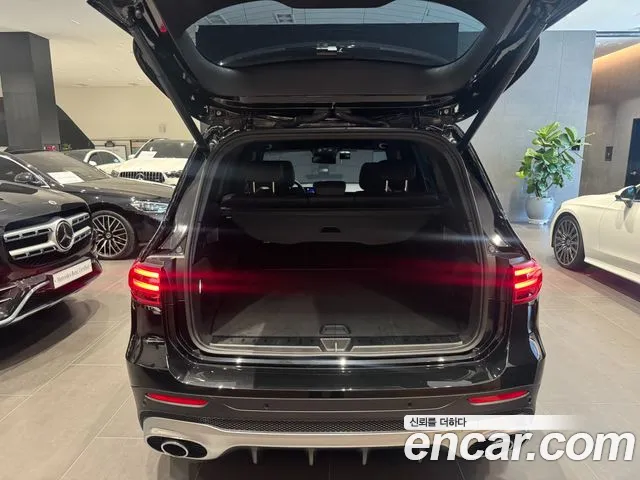 Mercedes-Benz GLB-Class — Фото автомобиля 12