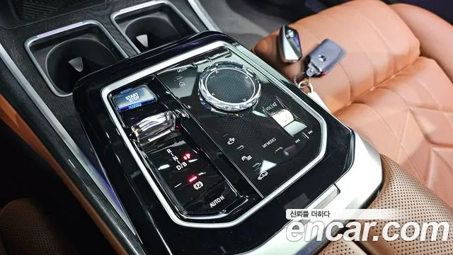 BMW i7 G70 — Фото автомобиля 12