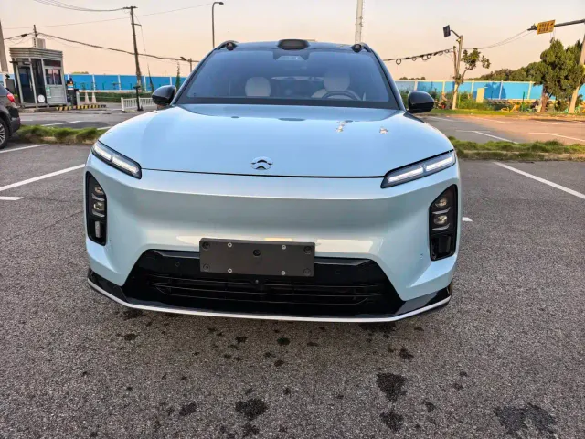 Nio ES6 — Фото автомобиля 2