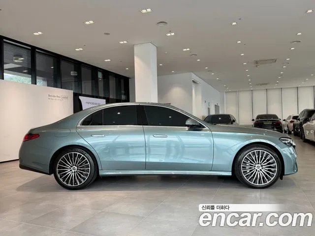 Mercedes-Benz E-Class W214 — Фото автомобиля 9