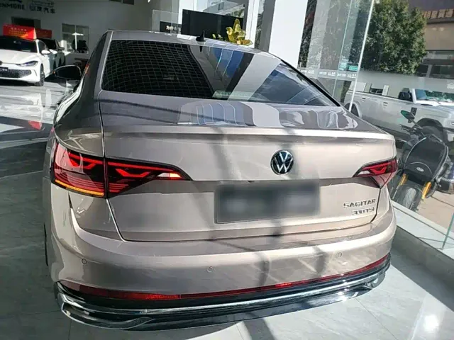 Volkswagen Sagitar — Фото автомобиля 5