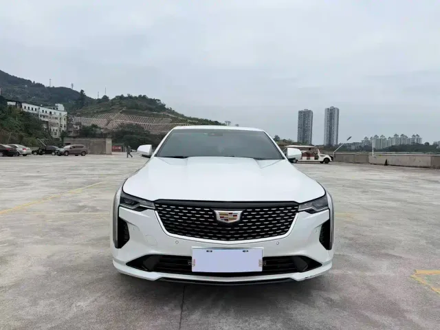 Cadillac CT4 — Фото автомобиля 2