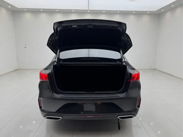 Changan Eado — Фото автомобиля 17