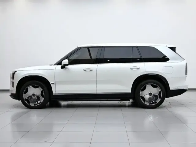 ZEEKR Zeekr 9X 2025 model Ultra Edition 70kWh — Фото автомобиля 5