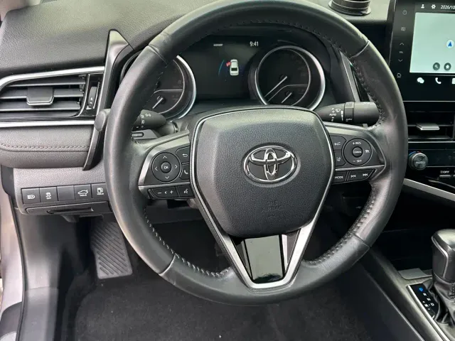 Toyota Camry — Фото автомобиля 12