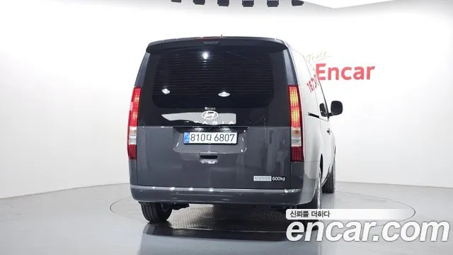 Hyundai Staria Новый Staria — Фото автомобиля 4