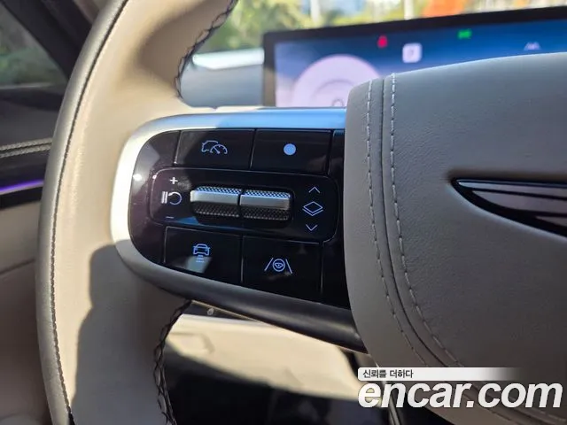 Genesis GV70 — Фото автомобиля 13