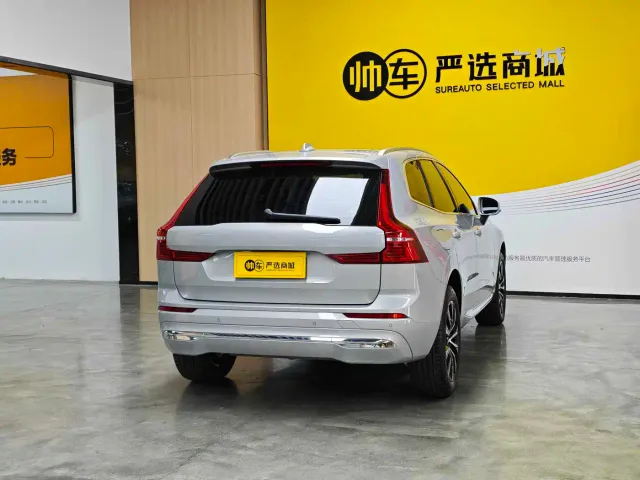 Volvo XC60 — Фото автомобиля 5