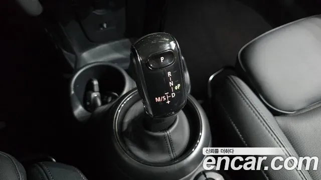 MINI Cooper — Фото автомобиля 12